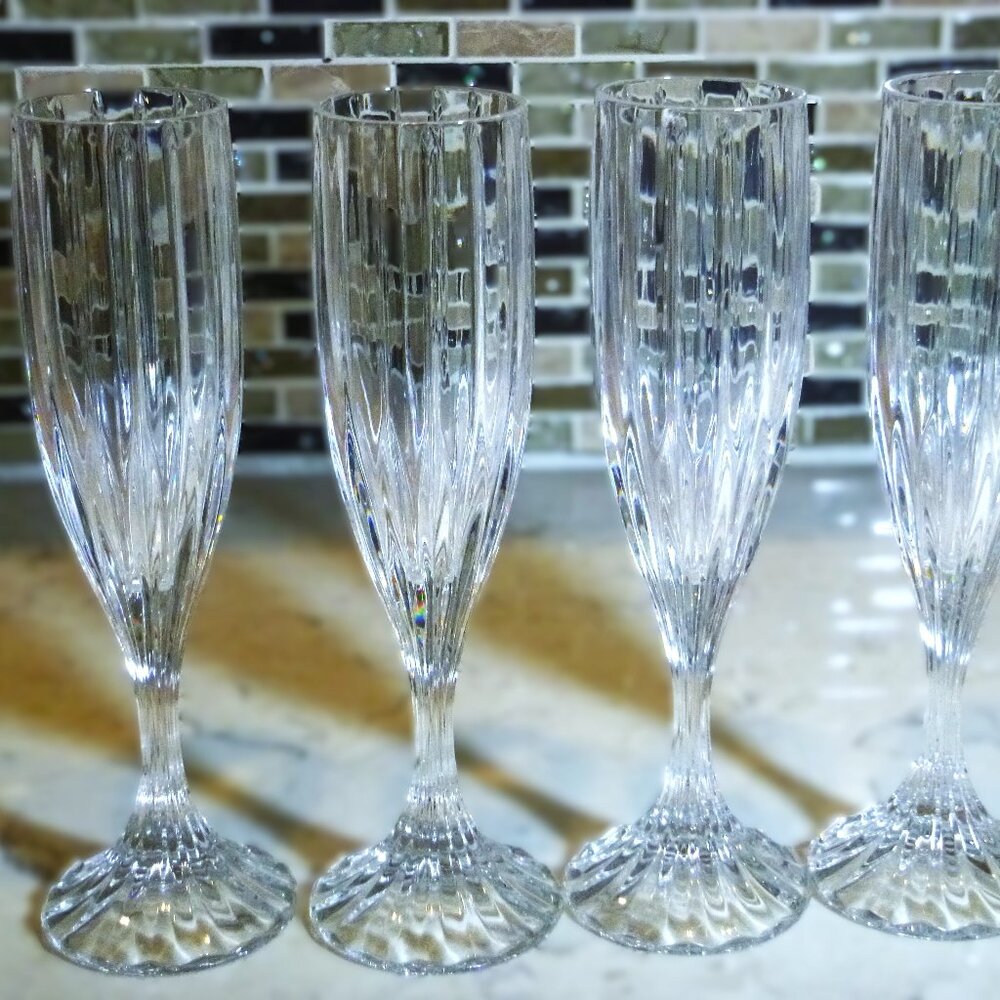 4 Mikasa Parklane style Champagne Flutes